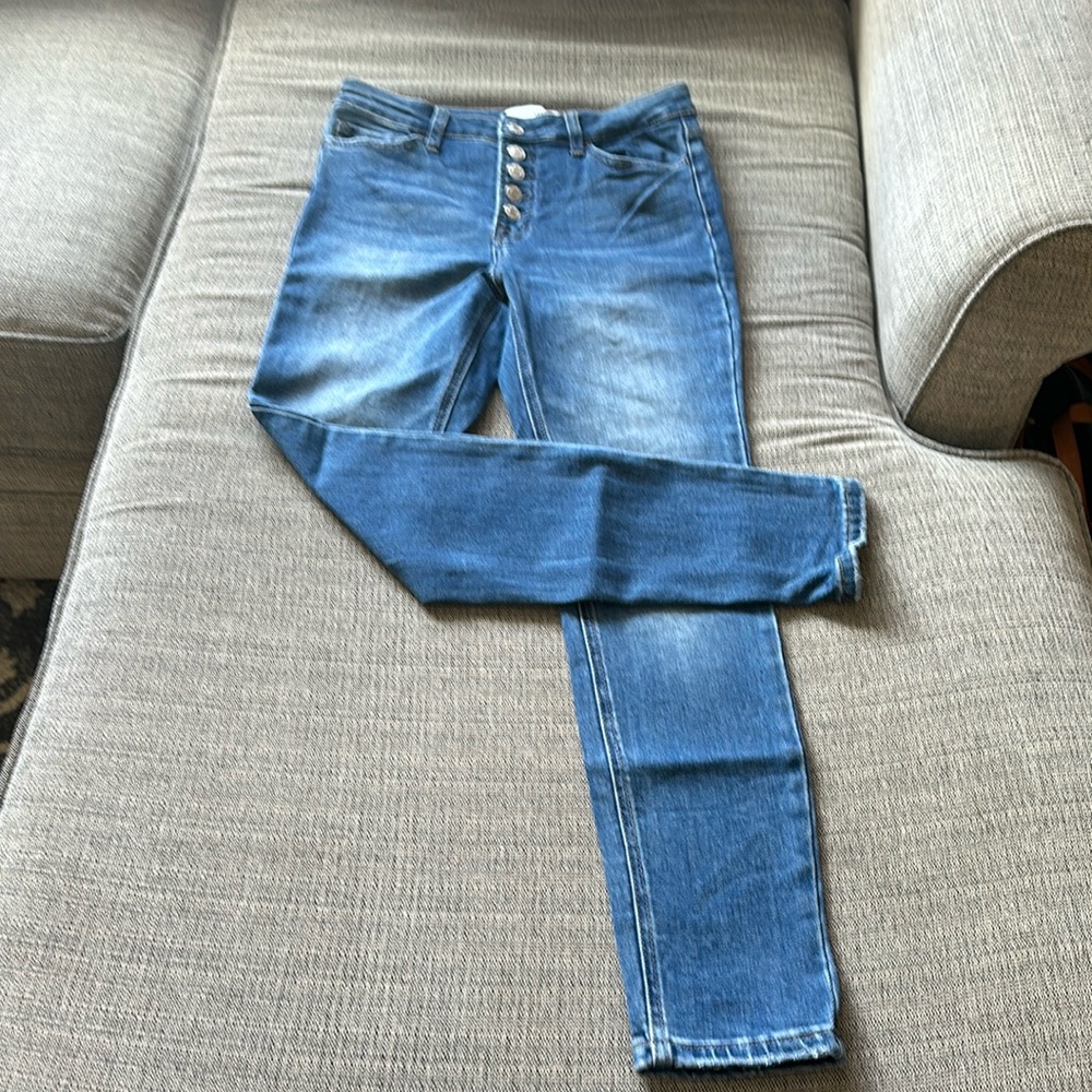 Vervet skinny jeans, size 28. Med blue denim